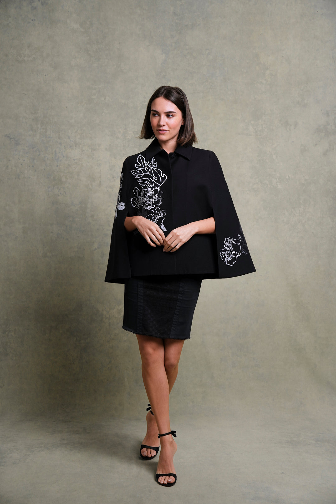 Fendi Floral Embroidered Wool and Silk Cape by Karl Lagerfeld (c. 2017)