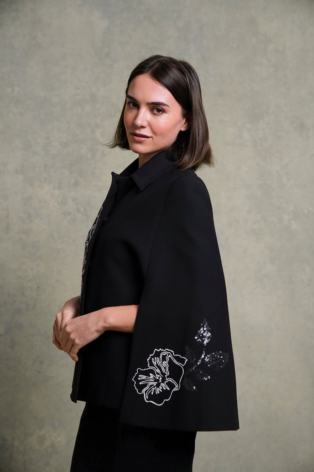 Fendi Floral Embroidered Wool and Silk Cape by Karl Lagerfeld (c. 2017)